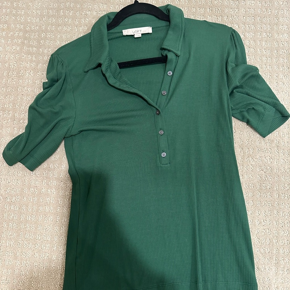 Vibrant green collar shirt from loft‎